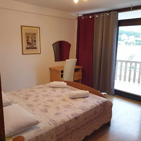 Batistic Apartamento Lumbarda